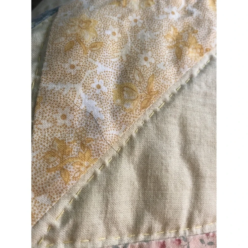 Vintage Quilted Wall Hanging Baby Bear Hand Pieced & Hand Quilted 21x21 Square